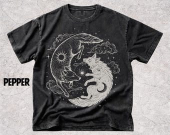 Camiseta de zorro Yin Yang, camiseta vintage de zorro celestial, camiseta de animal místico, camiseta de fantasía cottagecore, regalo estético de bruja para amantes de la naturaleza, cómoda