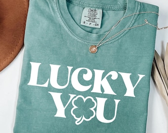 Koszulka Comfort Colors® Lucky, Koszulka na Dzień Świętego Patryka, Damska koszula z okrągłym dekoltem Lucky, Damska koszula na Dzień Świętego Patryka, Koszulka irlandzka, Szczęśliwy prezent