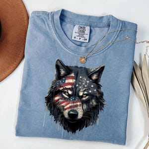 Comfort Colors® Wolf Shirt, Wolf Lover Shirt, Wolf Moon Shirt, Wolf Mountains Shirt, Camper Shirt, Wolf Camping Shirt, Wolf Nature Shirt
