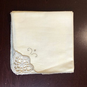 Vintage Linen Napkins set of 4 image 1