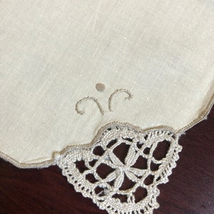 Vintage Linen Napkins set of 4 image 3