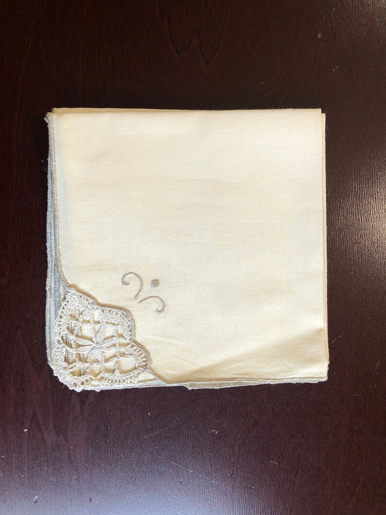 Vintage Linen Napkins set of 4 image 1