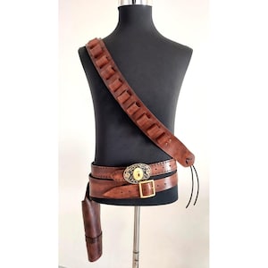 Set di Cinghie in Pelle da Fallout Ghoul: Cartucciera, Cintura, Fondina fucile e pistola - Replica Fedele con Fibbie in Argento e Ottone