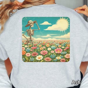 Skeleton Floral sweatShirt Retro sweatShirt Vintage sweatShirt Boho sweatShirt Cottagecore sweatShirt Wildflower sweatShirt Flower Crewneck