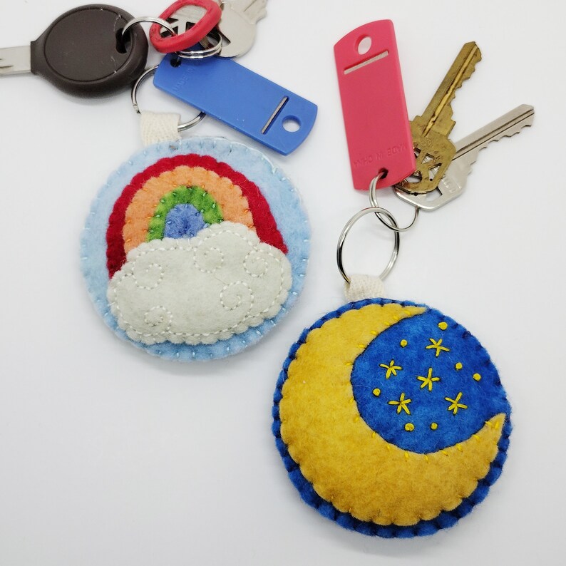 Moon and Star Keychain, Hand Sewing Patterns, felt keychain pattern, Sewing gift ideas, Keychain gift for mom, Keychain gift for him, best image 4