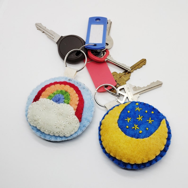 Moon and Star Keychain, Hand Sewing Patterns, felt keychain pattern, Sewing gift ideas, Keychain gift for mom, Keychain gift for him, best image 2