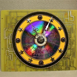 Recycled CIRCUIT BOARD Wall CLOCK Yellow Black Geekery