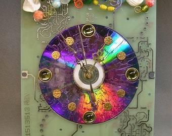 Recycled CIRCUIT BOARD Techie Geek CLOCK Flower Garden Vintage Beads