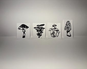 Stampe di linoleum a forma di fungo fatte a mano (imperfette)