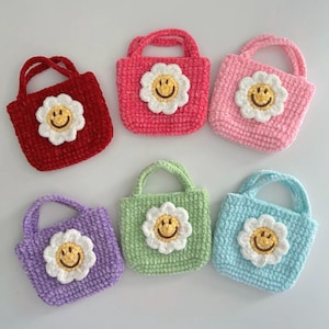 Crochet Smiling Flower AirPods Pouch, Mini Pouch English PDF Pattern, Airpod Headphone Crochet Pattern, Flower Airpods Pouch DIY