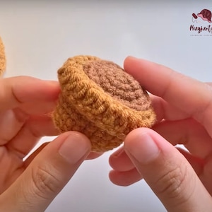 AMIGURUMI PATTERN: Crochet Mini Pot | Crochet Plant Pot Pattern | Flower Pot | Crochet Flowerpot Pattern | Beginner Crochet Pattern