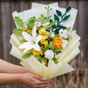 PDF-patroon voor een Afrikaans bloemenboeket, 9-in-1 amigurumi bloem voor een boeket, handleiding voor het zelf maken van een boeket als cadeau.