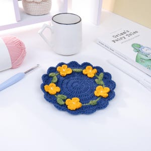 Geen naai gehaakte osmanthus bloemenonderzetter pdf-patroon, eenvoudig gehaakte bloemenonderzetter amigurumi-tutorial, hoe je een huisdecor onderzetter haakt