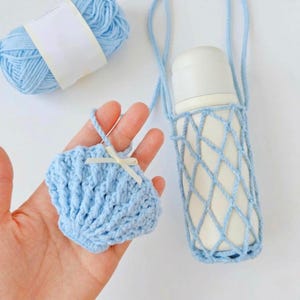Foldable Clamshell Water Bottle Holder Crochet Pattern- Cute Water Bottle Holder Amigurumi - Ocean Themed Accessory Crochet, Cute Bag Charm