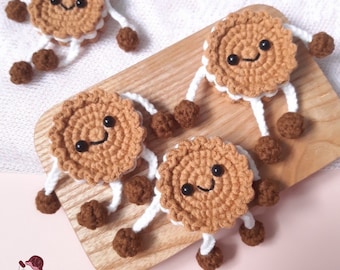 CROCHET PATTERN: Cookie Keychain, Amigurumi Downloadable Beginner Crochet Pattern, PDF Download for Play Food