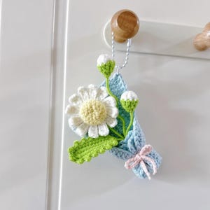 Mini Daisy Bouquet Aufhänger PDF Englische Muster, Häkelanleitung für Mini Daisy Bouquet Tutorial, Blume für Muttertagsgeschenke