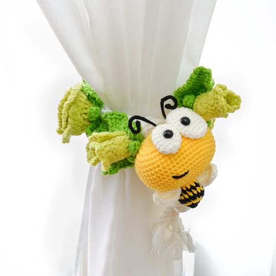 Sunny Bee & Bloom Tie Crochet Pattern, Flower Curtain Tie Backs Decoration Amigurumi PDF Tutorial, Cute Home Decor Crochet Pattern