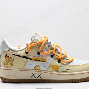 Custom AF1 sneakers, custom Air Force 1 shoes, handmade, cartoons, Garfield, cute cartoon shoes, cat scratches