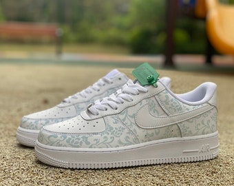 Custom AF1 sneakers, custom Air Force 1 shoes, hand-painted ,Thermal imaging, blue and white porcelain, patterns appear when exposed to heat
