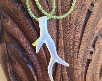 Peridot and Mother of Pearl Antler Beaded Necklace