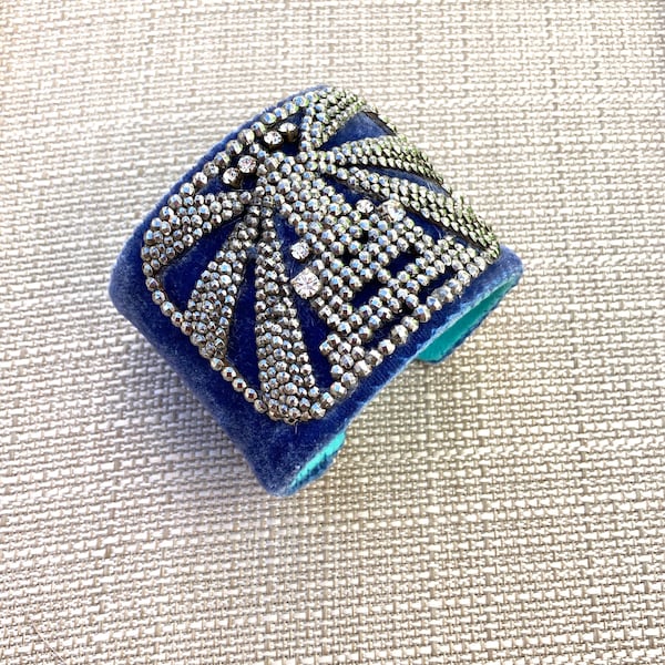 Brazalete ajustable de terciopelo azul - Luces brillantes, gran ciudad