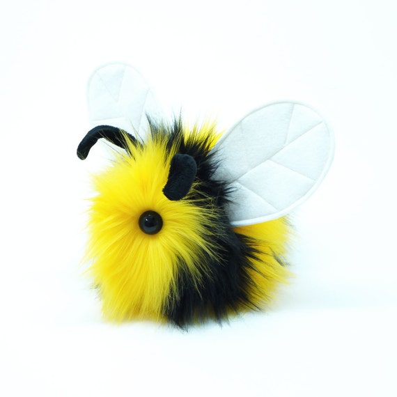 Handmade Crochet Fuzzy Bumblebee Stuffed Animal with Smile Face and White Wings Cuddly Knit Soft Yarn Plush Bee Toy Pretty Sweet Gifts for Kids Boys
