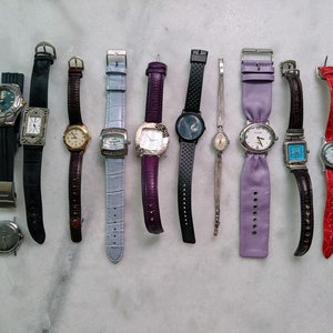 Vintage Watch Collection -12 Assorted Styles for Parts or Repair
