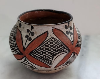 Historic 1920 Acoma Pueblo Polychrome Pottery Vessel - Albuquerque Provenance