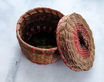 Handwoven Grass Basket with Lid – Red Accent Coiled Sewing Basket