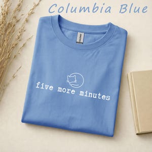 five more minutes Cat shirt, Funny Cat T-Shirt, Sleeping Cat, Not a Morning Person