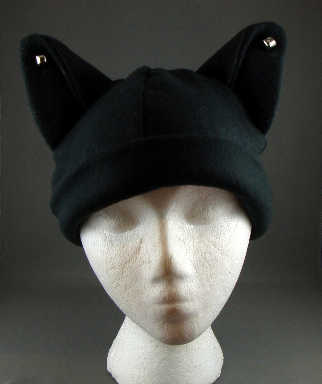 Kitty Comet - Black Swirly Hat main image 1