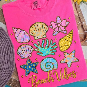 Wildflower Seashell Summer PNG: Beach Vibes Clam Design (Digital Download