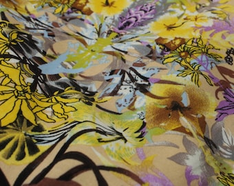 Tissu de viscose à fleurs, doux imprimé botanique, tissu pour vêtements (59 po. de large)
