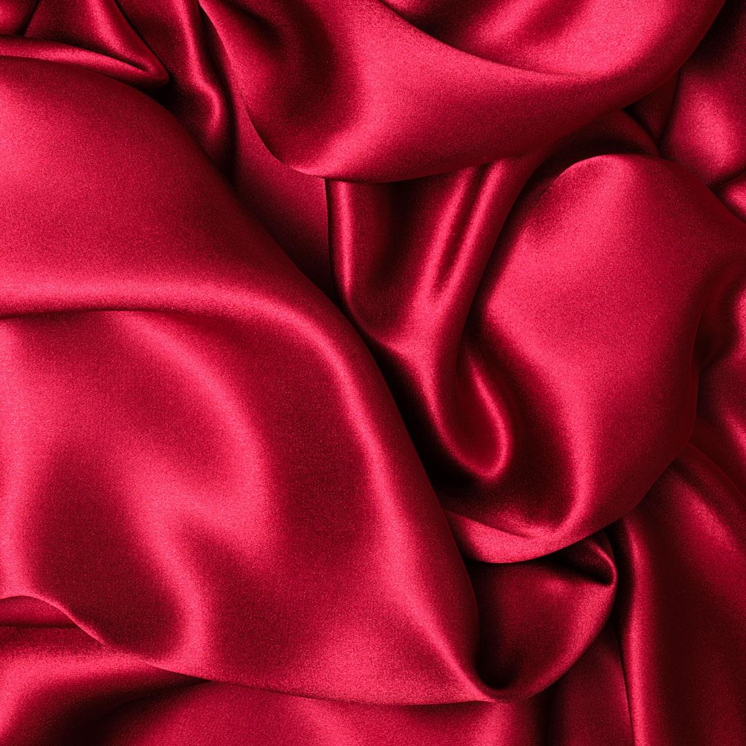 Crimson Silk Satin Fabric – 100% Silk, 140 cm, Soft and Lightweight. (Min. 2 meters)