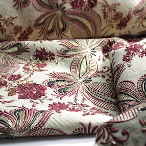 Luxuriöser floraler Metallic Brokat Stoff mit goldenen Akzenten (Made in der Türkei)