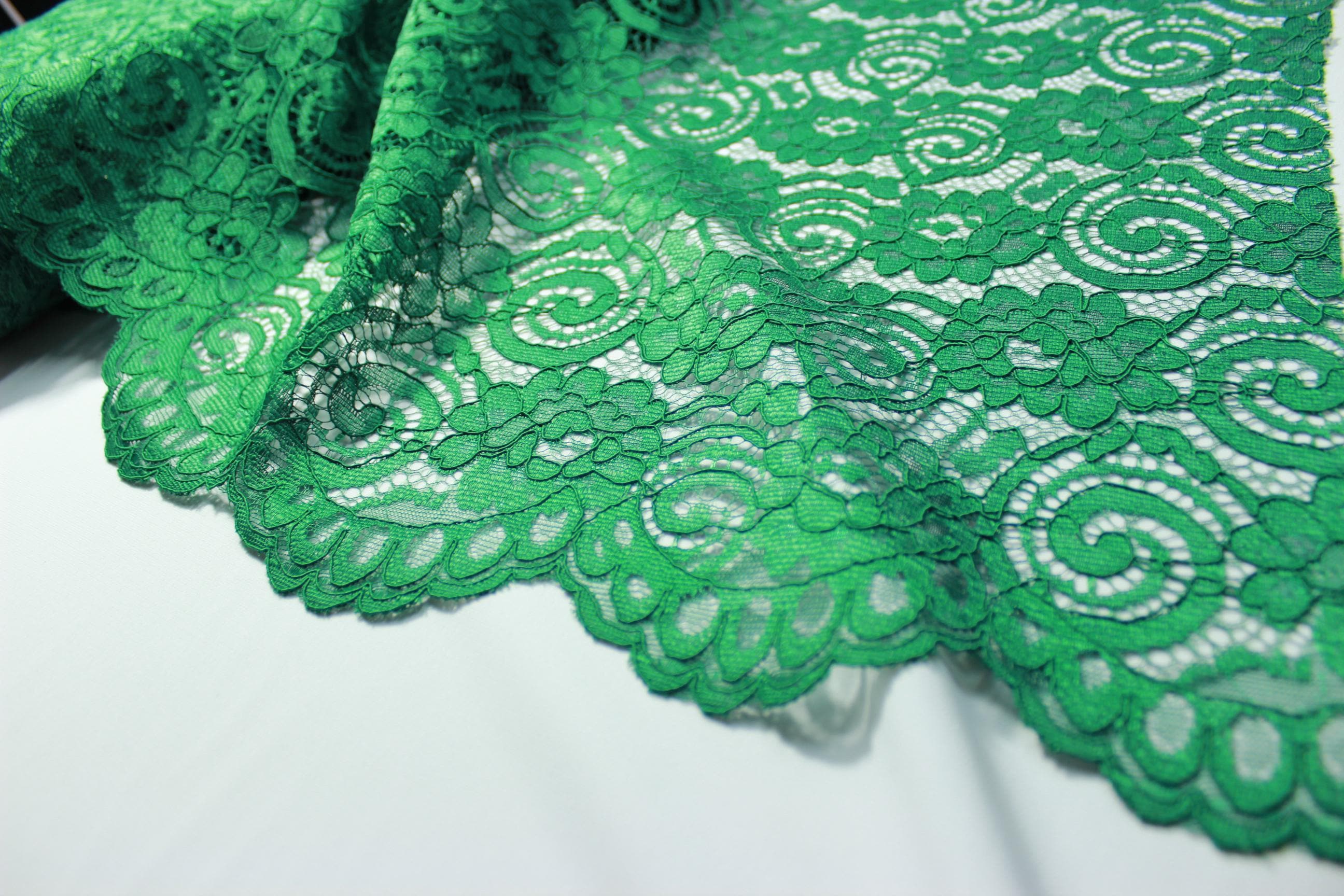 Floral Guipure Lace Fabric - Elegant Polyester Cotton Blend