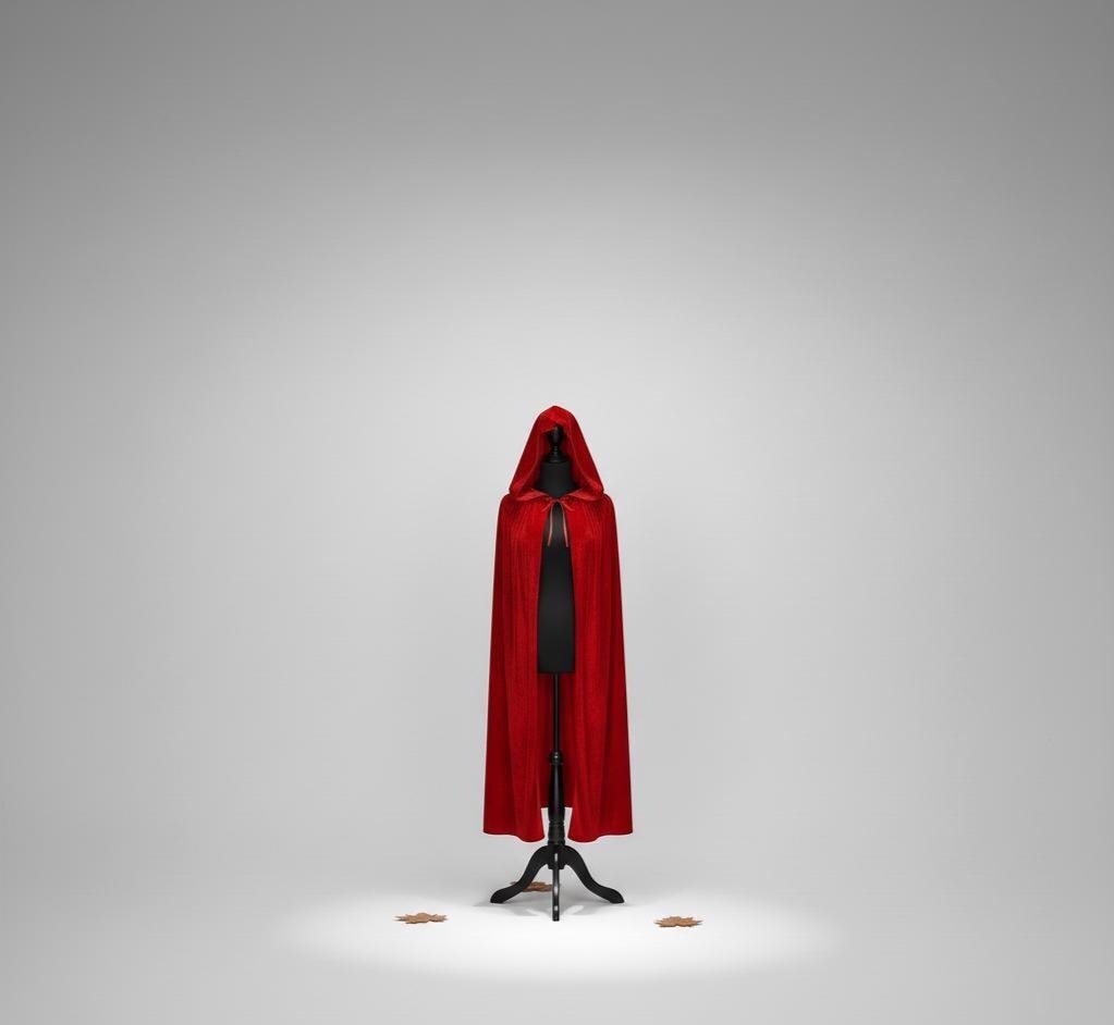 Red Velvet Hooded Cape – Gothic Cosplay Costume (125cm)