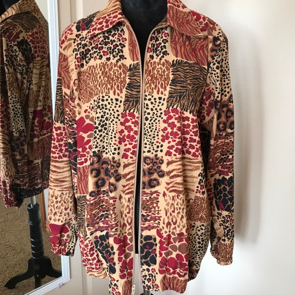 80s animal print long track jacket size small to large, vintage light jacket with side pockets