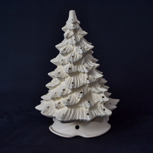 Árbol de Navidad vintage Doc Holiday de 28 cm (11 pulgadas) de cerámica bizcochada / Decoración navideña retro / Hazlo tú mismo / Fiesta de pintura navideña / Proyecto de pintura