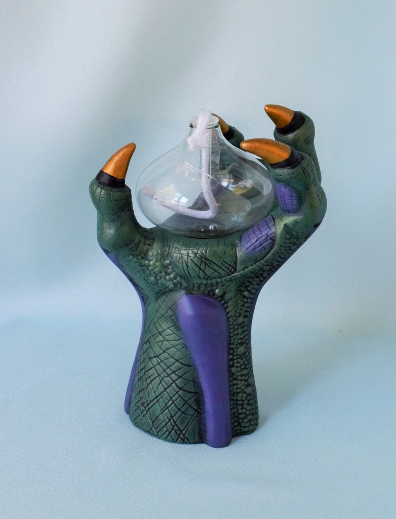 Dragons Claw Oil Lamp image 1