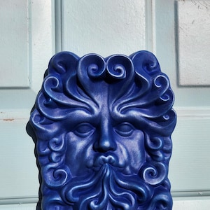 Aquarius Zodiac Garden Face Plaque: Handpainted Ceramic Wall Hanging for Outdoor Yard Decor