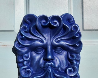 Aquarius Zodiac Garden Face Plaque: Handpainted Ceramic Wall Hanging for Outdoor Yard Decor