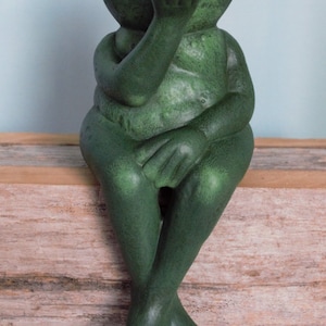 Ceramic Frog - Romeo the Kissing Frog - Cute Frog Yard Art - Patio Decor - Garden Decor - Green Kissing Frog - Frog shelf sitter - cute frog