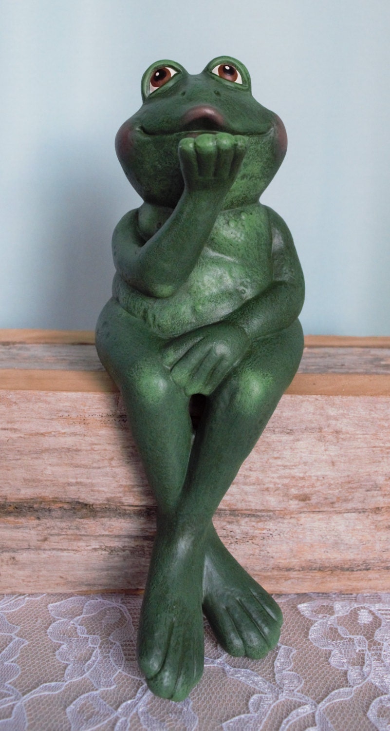Aged Ceramic Frog Moss, Green - Esschert Design USA