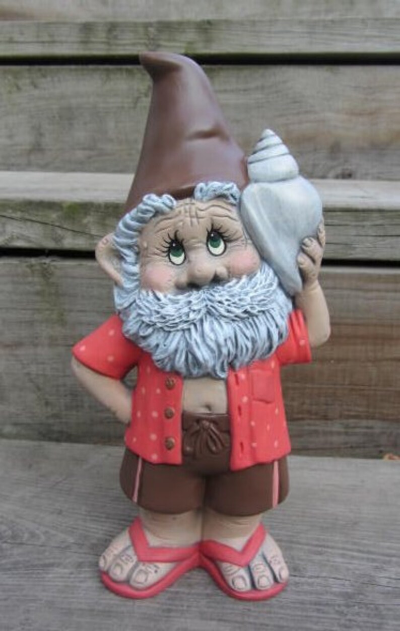 Snäckskal, strandtomtefigur | Sommarkustdekor | Söta sandaler, snäcksnäcka | Gåva till sjöstuga bild 2