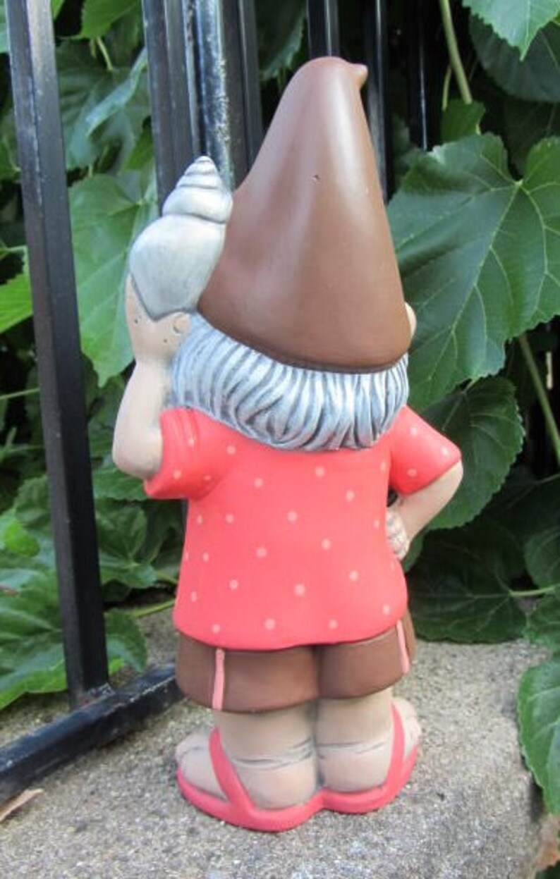 Snäckskal, strandtomtefigur | Sommarkustdekor | Söta sandaler, snäcksnäcka | Gåva till sjöstuga bild 3