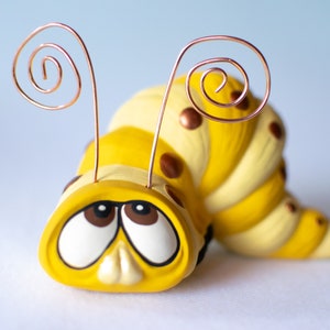 Ceramic Worm Garden Ornament: Cute Outdoor Yard Art Decor, Unique Mother&#39;s Day Gift