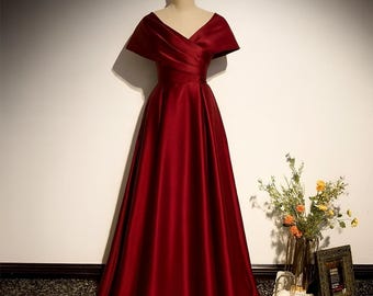 Maßgeschneidertes Satin-Abendkleid in über 130 Farben | Weinrot | S1002 | Langes Abendkleid | Outfit für den Abschlussball 2026 | Vintage | Y2K | 80er | 90er | 2000er