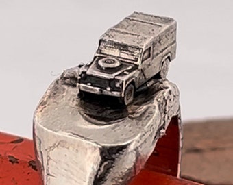 The Classic Land Rover Defender 4x4 Signet Silver Ring.