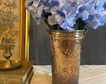 vintage Vase seau floral français en laiton massif pour jardinière Hosley International en relief